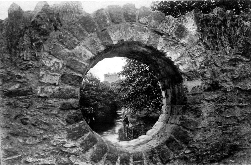 PEEP HOLE, BLARNEY CASTLE.