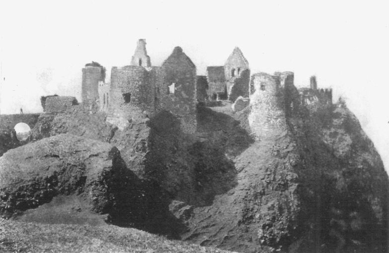 DUNLUCE CASTLE.